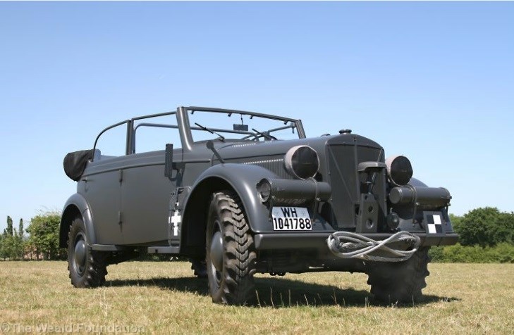 Inside Track - Schwere Geländegängiger Personenkraftwagen Kfz.21 Typ ...
