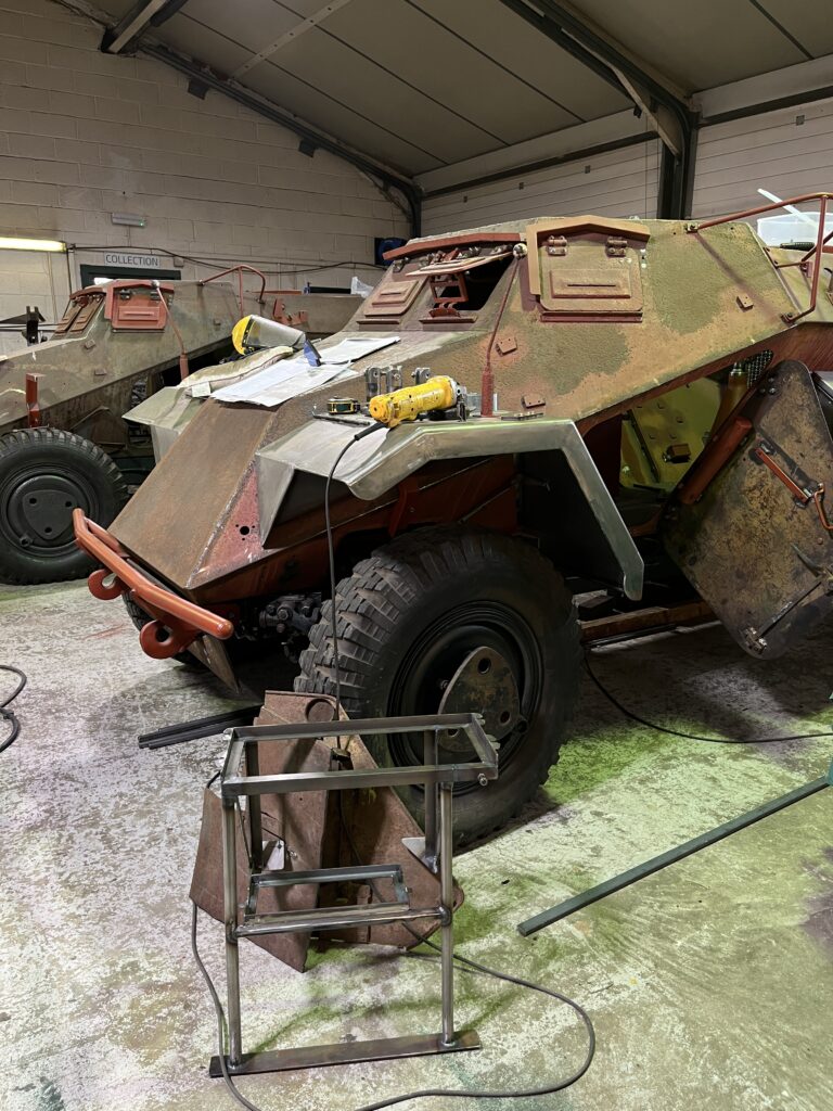 inside-track-le-pz-sp-wg-fu-sd-kfz-223-ausf-a-3-serie-open