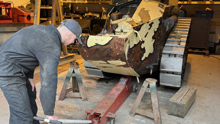 From the Workshop: Sd.Kfz.223, Renault FT Service & Sd.Kfz.261 Wishbones Machining 1 Renault FT Maintenance